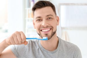 brushing veneers