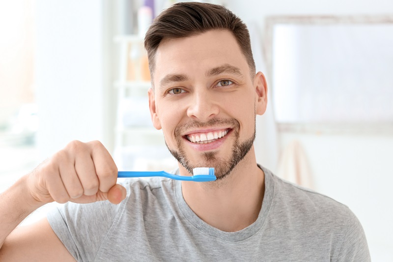 brushing veneers